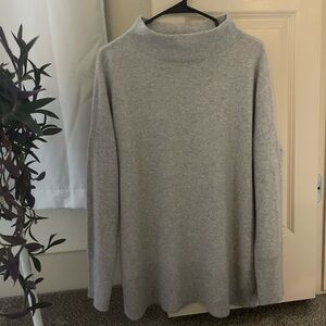 100% Cashmere Gray Turtleneck Sweater